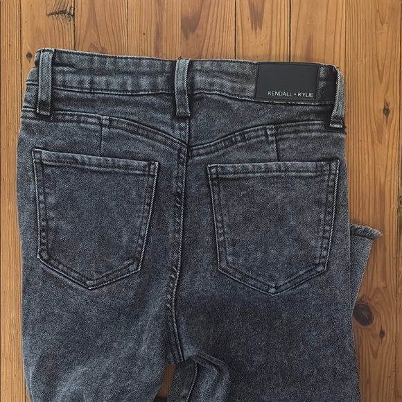 Dark Gray Kendall & Kylie jeans - Picture 6 of 6